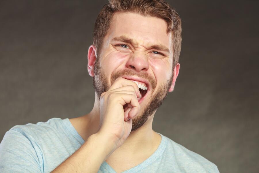 Болит зуб? Как избавиться от зубной боли дома