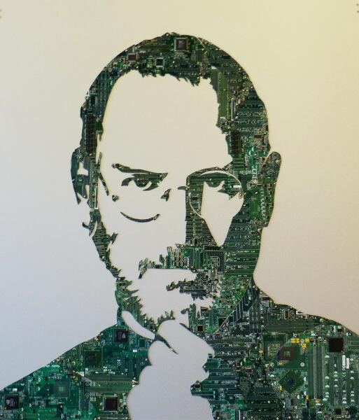 Портрет Стива Джобса, сделанный из микросхем