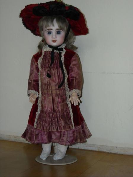 Французская кукла