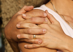Как беречь отношения с любимым человеком? Глаголы нашей жизни(Alta Oosthuizen, Shutterstock)