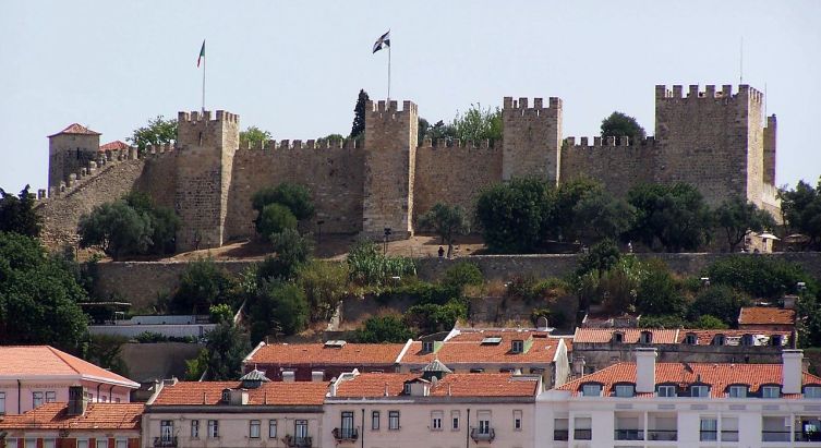 Замок Святого Георгия в Лиссабоне, резиденция португальских королей