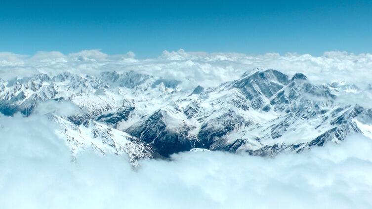 Величественная панорама кавказских гор