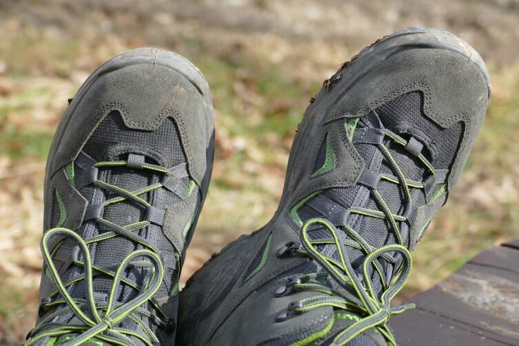 Удобная и прочная обувь предотвратит множество проблем на отдыхе