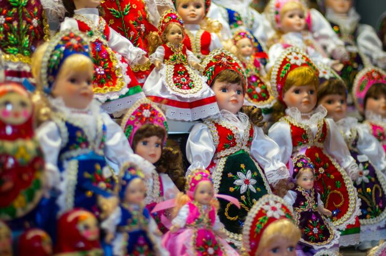 Венгерские традиционные куклы, раньше примерно так одевались невесты