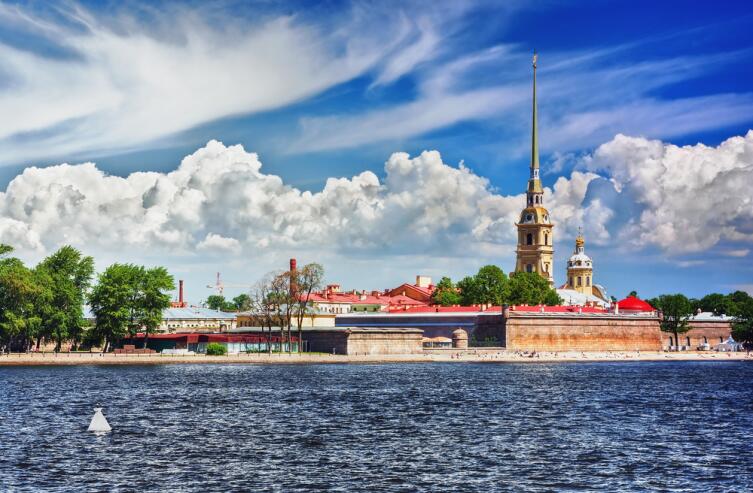 Когда лучше приезжать в Санкт-Петербург и надо ли бояться питерской погоды?