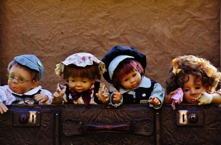 Как в увлекательной форме познакомить ребенка со старинными куклами?