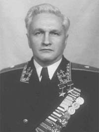 Дважды Герой Советского Союза Василий Иванович Раков