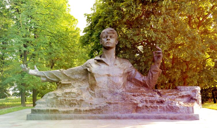 Памятник поэту Сергею Есенину, Рязань