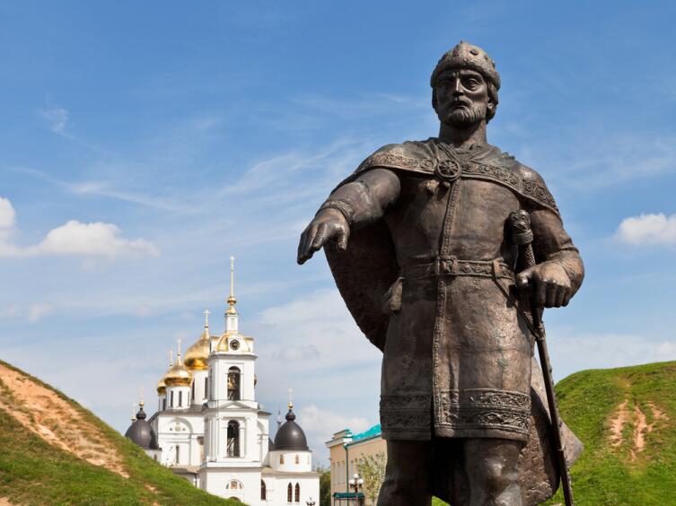 Памятник князю Юрию Долгорукому в Дмитрове, Россия