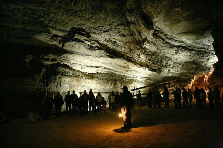 Экскурсия по Мамонтовой пещере, США