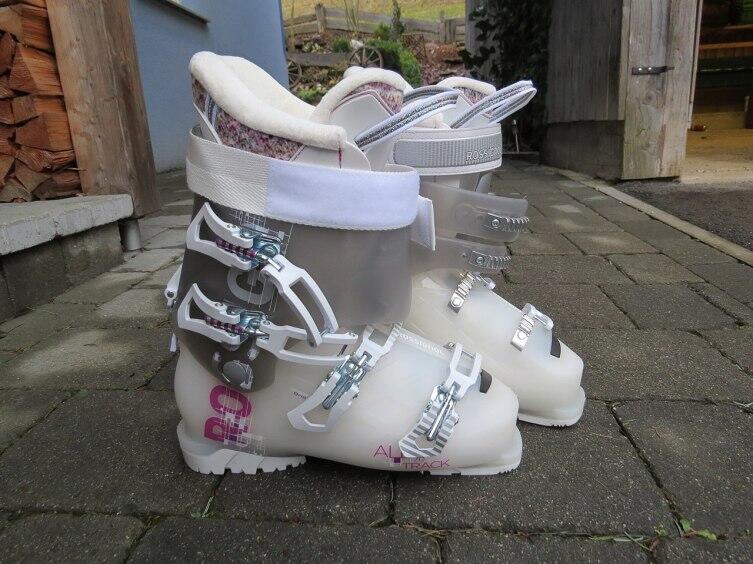 Лыжные ботинки «Россиньоль»