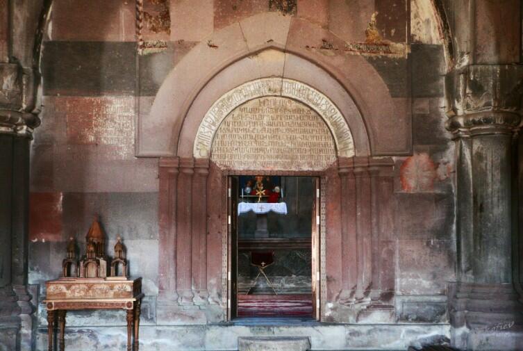 Проедемся по Армении? Древняя Ереруйкская базилика и другие достопримечательности Ширака