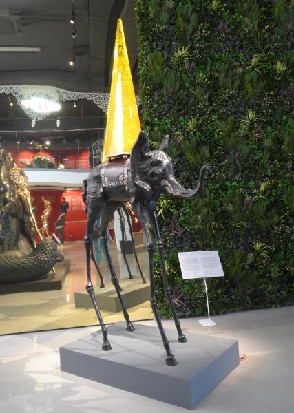 Чем поразила выставка скульптур Сальвадора Дали в Санкт-Петербурге?