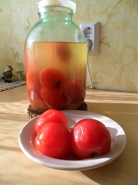 Соленые помидорки
