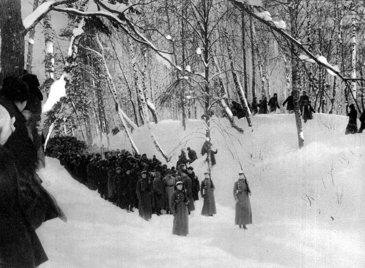 Транспортировка тела Ленина к станции, 1924 год
