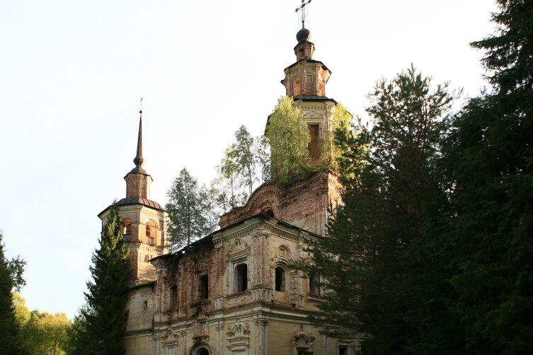 Церковь Покрова на Лузе (Кировская область). Труднодоступный храм, едва ли будет восстановлен