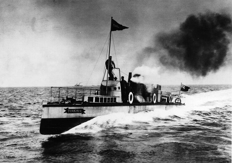 Паротурбоход «Турбиния», судно, построенное в 1894 г. Чарлзом Парсонсом