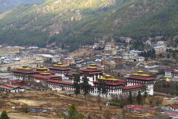 Ташичо-Дзонг — буддийский монастырь и крепость на северной окраине города Тхимпху в Бутане