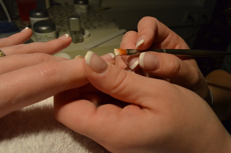 Как отучиться грызть ногти