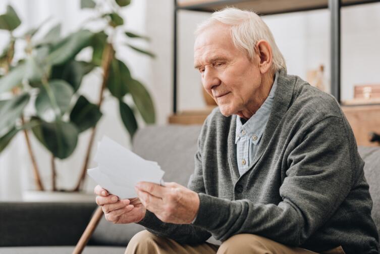 В 2019 году страховые пенсии по возрасту неработающих пенсионеров выросли на 7,05%