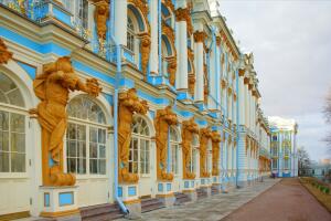 Сколько было императорских дворцов в дореволюционной России?