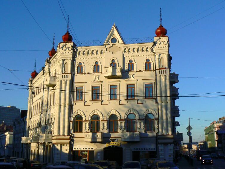 Дом Кекина, Казань, построен в начале ХХ в. в стиле эклектики