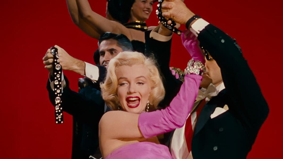 Танец Джейн Расселл В Суде – Джентльмены Предпочитают Блондинок (1953)