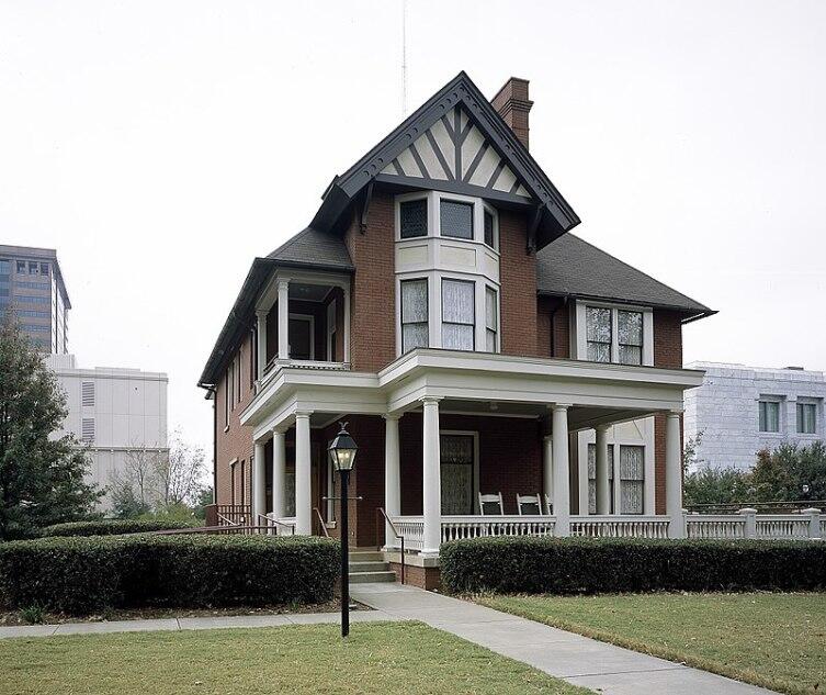 Дом в Атланте, где Маргарет Митчелл писала роман, сегодня является музеем