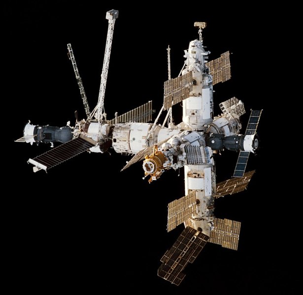 Орбитальный комплекс «Союз ТМ-26» — «Мир» — «Прогресс М-37» 29 января 1998 г. 
