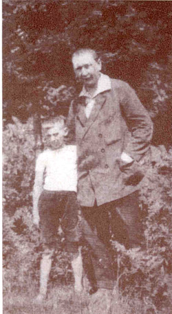 Гашек с сыном, 1921 г.