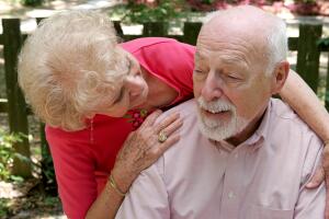 Как распознать болезнь Альцгеймера и что с ней делать?