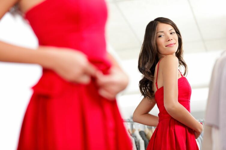 Дамы, будьте осторожны, покупая новое красное платье