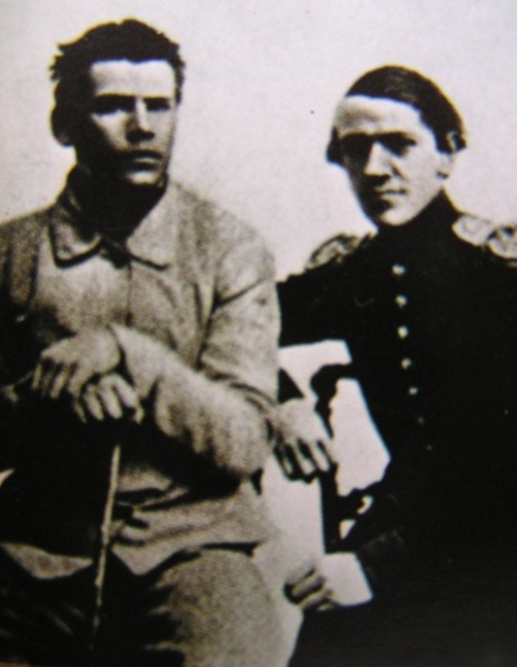 Толстой и его брат Николай перед отправлением на Кавказ, 1851 г.