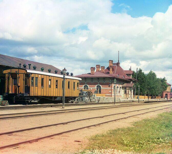 Пассажирский вагон на станции Бородино. 1911 год