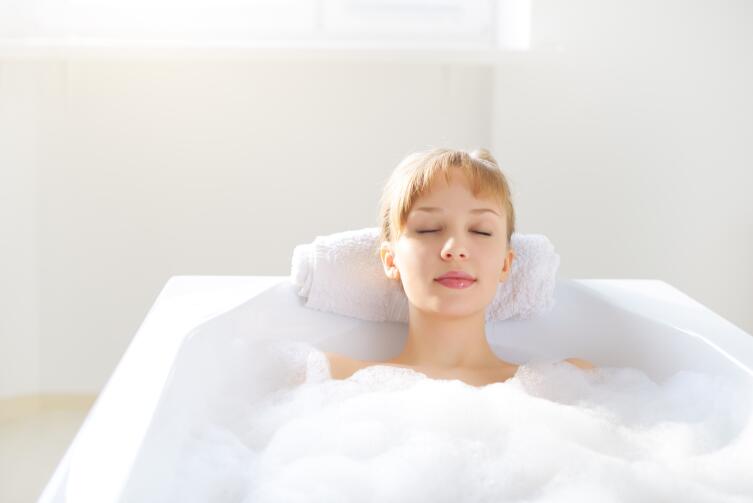 Как правильно принимать ванну при разных проблемах со здоровьем?