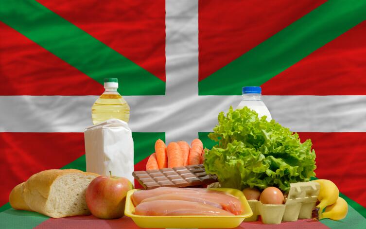 Флаг басков на фоне национальных продуктов