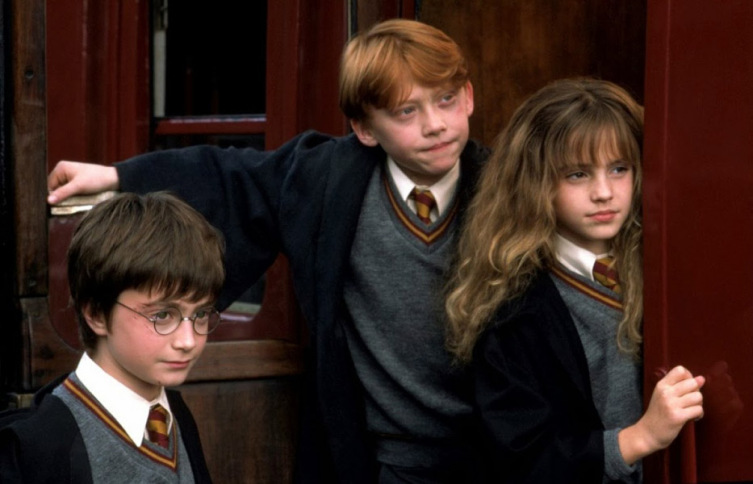 Гарри, Рон и Гермиона. Кадр из кинофраншизы «Гарри Поттер»