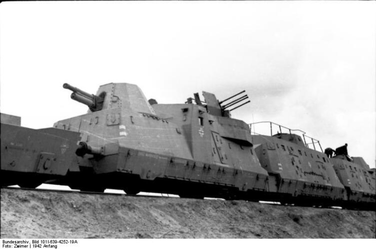Немецкий бронепоезд, 1942 г.