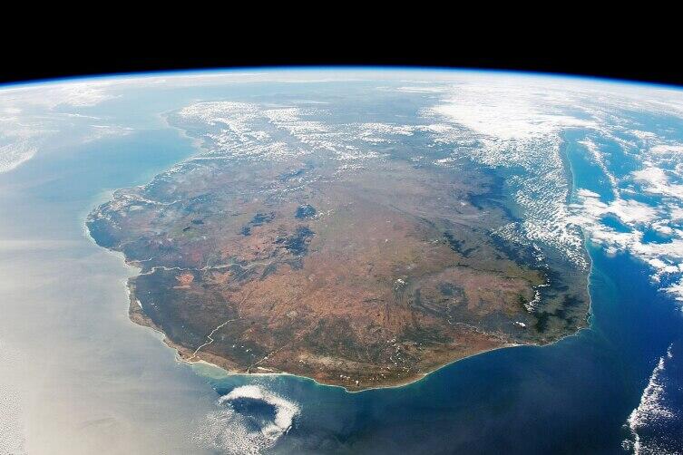 Вид на Мадагаскар с юга, фото с МКС на высоте 360 км, 2019 г.