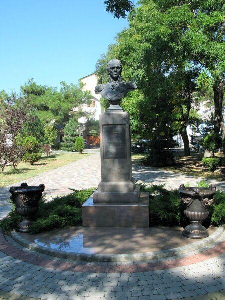 Памятник Ивану Гудовичу в Анапе
