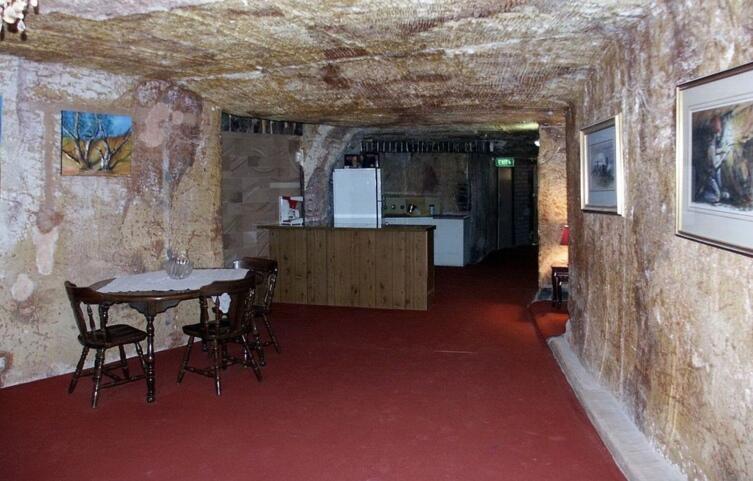 Интерьер подземного жилища  в Кубер Педи