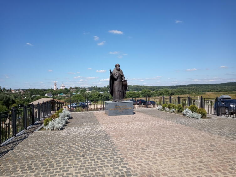 Памятник Пафнутию Боровскому