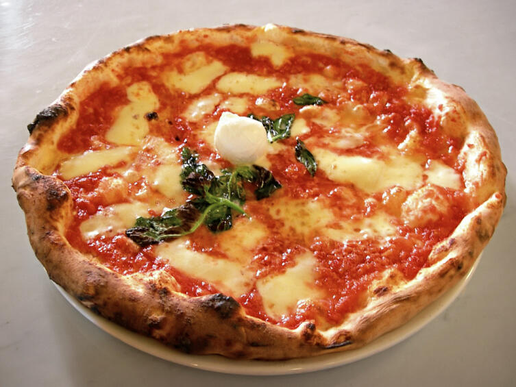 Пицца Маргарита, названа в честь королевы Неаполя