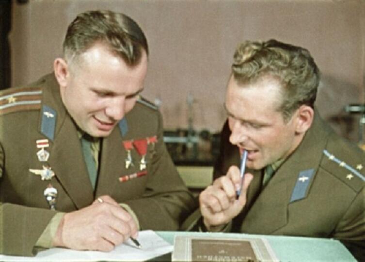 Юрий Гагарин с Германом Титовым