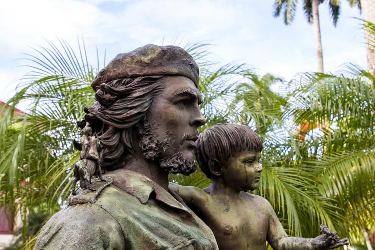 Памятник Че Геваре. Санта-Клара, Куба