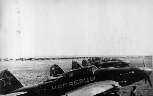 Кто из советских летчиков-штурмовиков уничтожил больше немецких самолетов?