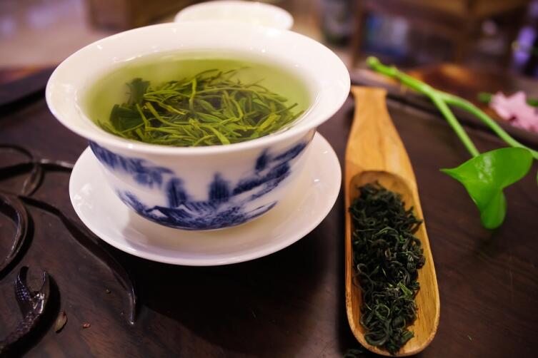 Какими целебными свойствами обладает зеленый чай?