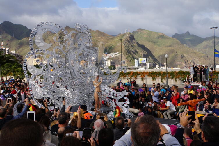 Карнавальный парад на Канарских островах, Санта-Крус-де-Тенерифе