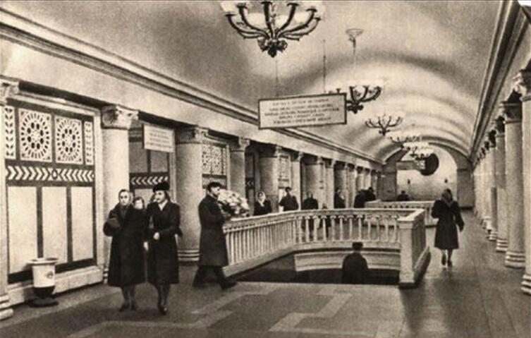 Станция метро «Павелецкая» — кольцевая 1950 — 1960 гг., Россия, Москва, ЦАО, Замоскворечье