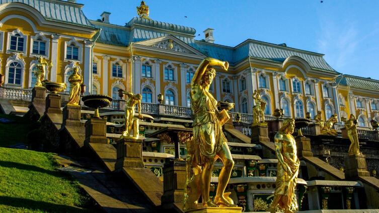 Путешествуем по России. Почему на майские праздники надо ехать в Санкт-Петербург?